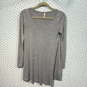 Popana Women's Heather Gray V-Neck Long Sleeve Tunic Shirt